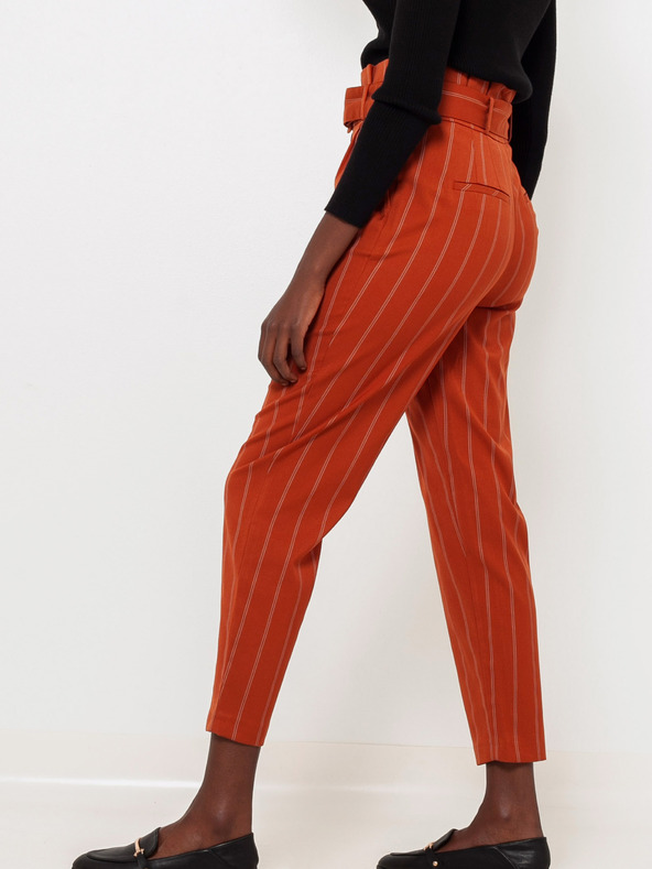CAMAIEU Oranžne črtaste hlače s pasom CAMAIEU