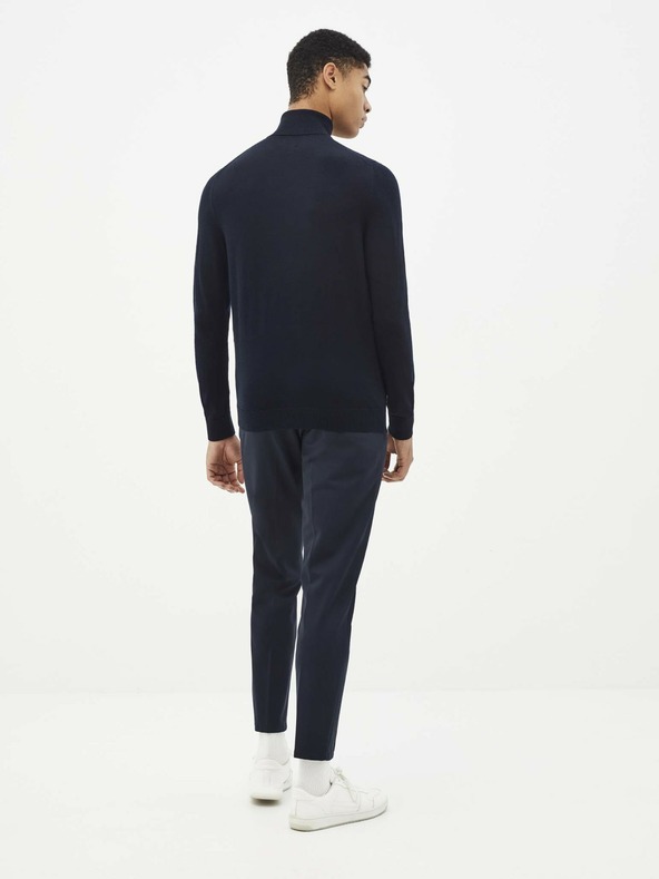 Celio Menos Vratnjak