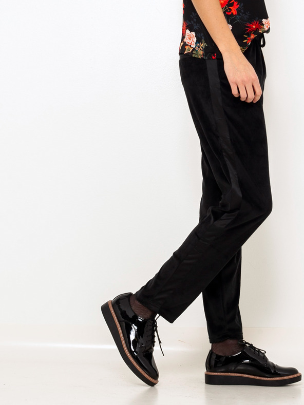 CAMAIEU Črne žametne hlače s pasom CAMAIEU