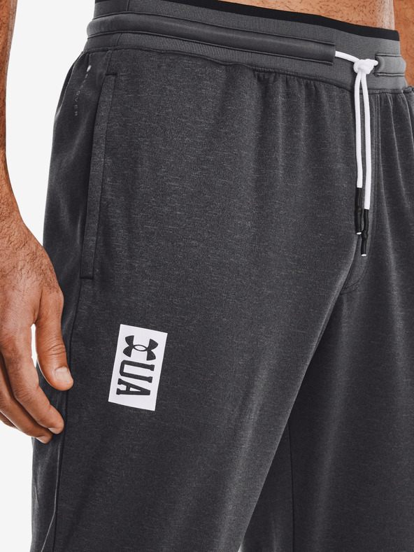 Under Armour Moške spodnji del trenirke Under Armour RECOVER JOGGER