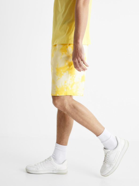 Celio Rumene batikirane kratke hlače Celio Botache