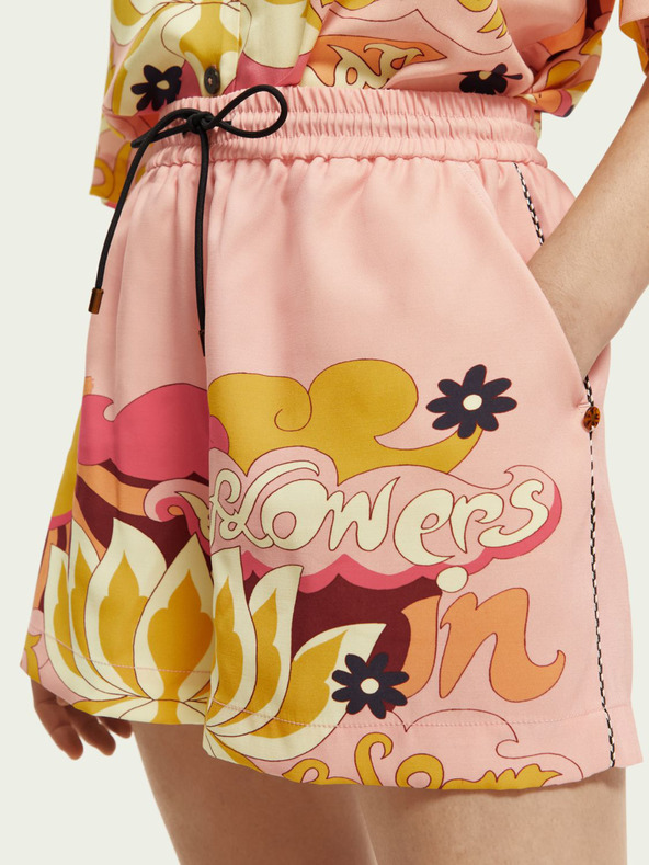 Scotch & Soda Scotch & Soda marelične ženske kratke hlače z vzorcem