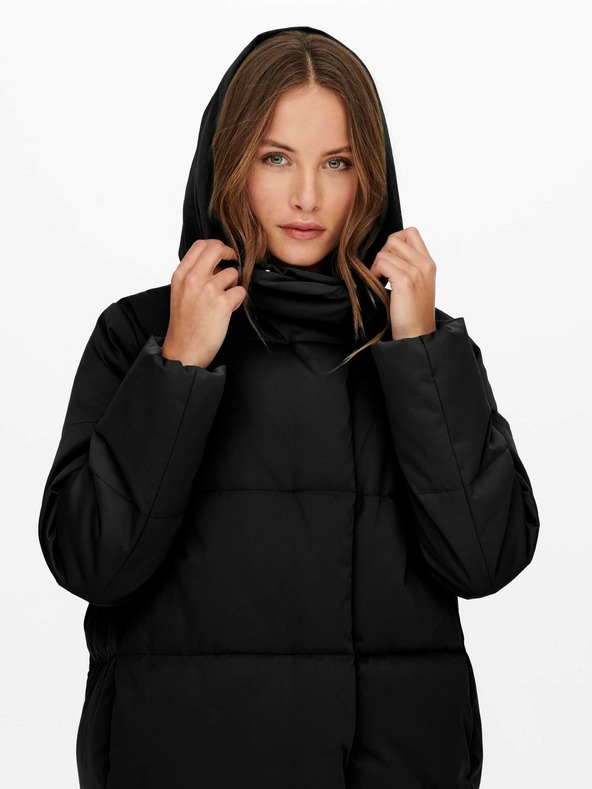 Jacqueline de Yong Mustang Plašč