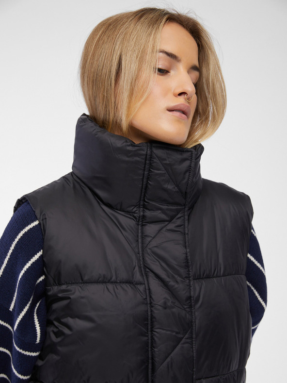 GAP Vodoodpudivá prešívaná vesta PrimaLoft® GAP
