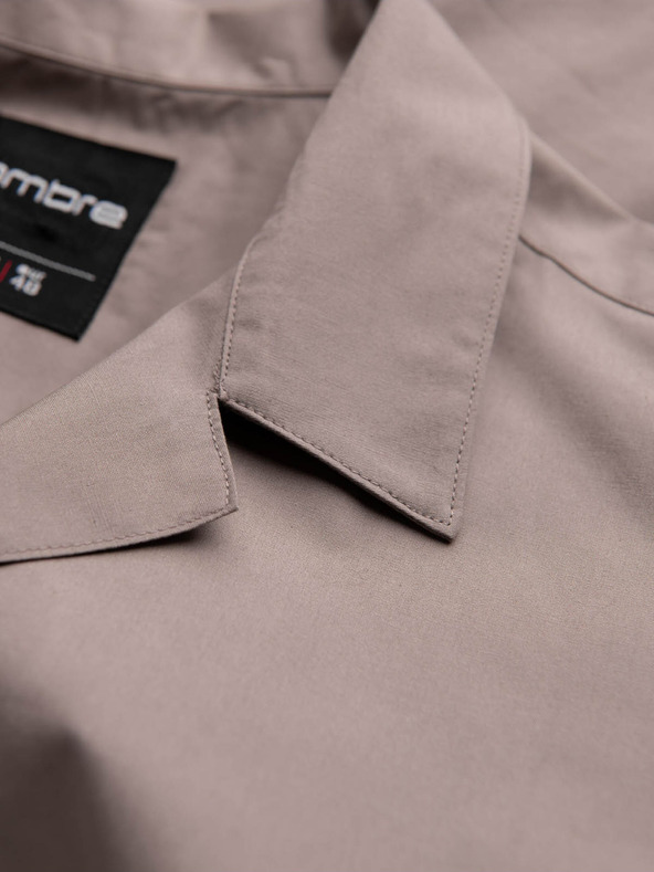 Ombre Clothing Rjava moška srajca s kratkimi rokavi Ombre Oblačila