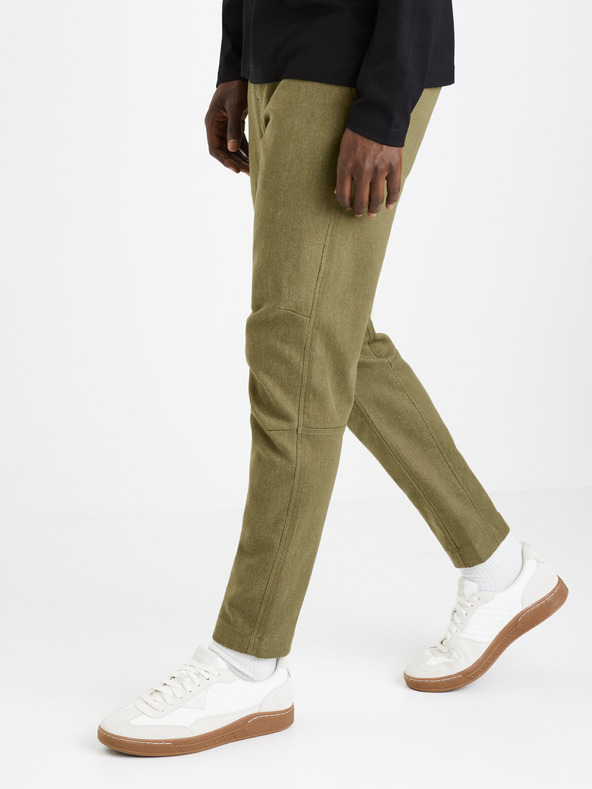 Celio Kaki moške oprijete hlače Celio Fodamso