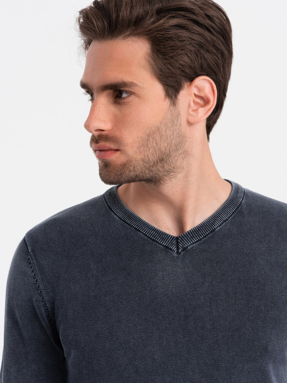 Ombre Clothing Temno moder moški osnovni pulover z v-izrezom Ombre Clothing