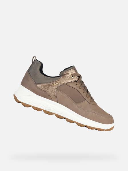 Geox Rjave ženske superge Geox Spherica 4x4 b abx