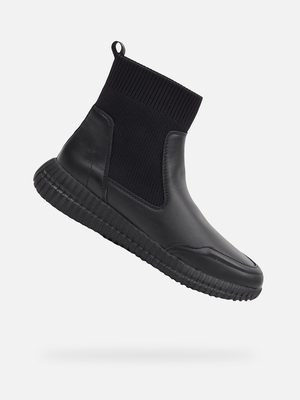 Geox Ženski gležnjarji Geox Noovae Black
