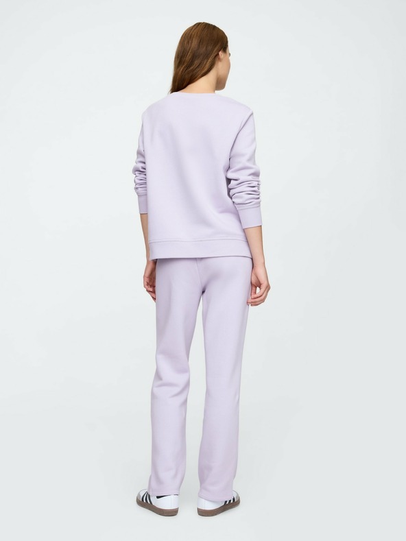 GAP Superge z logotipom GAP