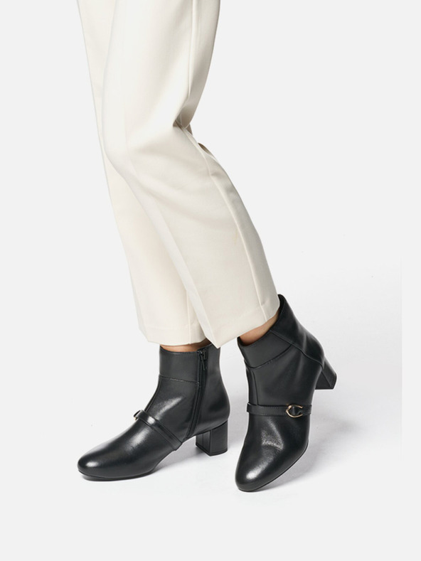 Geox Črni ženski škornji Geox Pheby 50