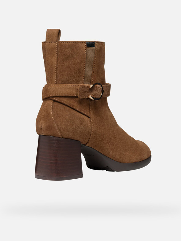 Geox Rjavi ženski gležnjarji Geox Walk Pleasure 55