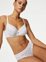 Marks & Spencer Komplet treh ženskih brazilskih čipkastih hlačk Marks & Spencer Flexifit™