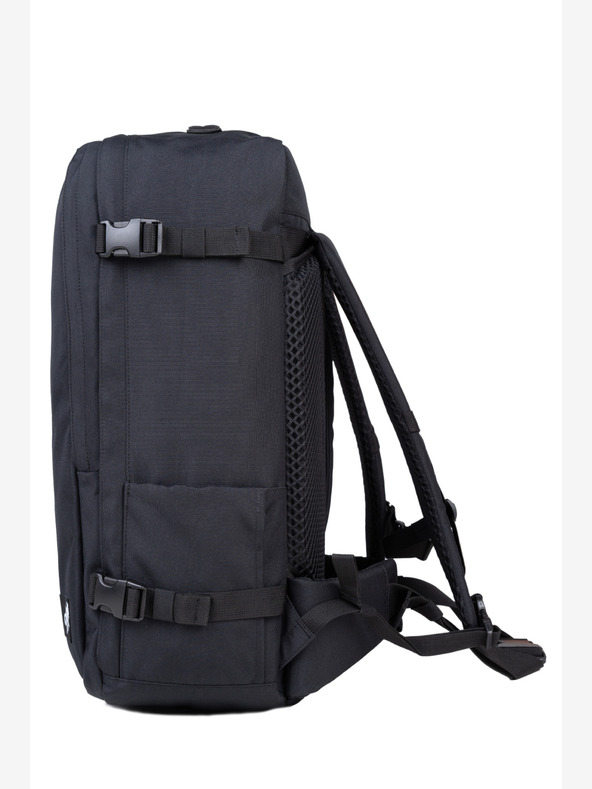 CabinZero Črn unisex nahrbtnik CabinZero Classic Pro (42 L)