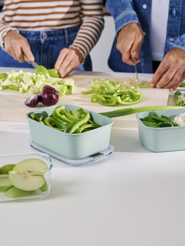 Mepal Komplet škatlic za shranjevanje hrane v črni barvi Mepal EasyClip 2x450 + 1000 ml