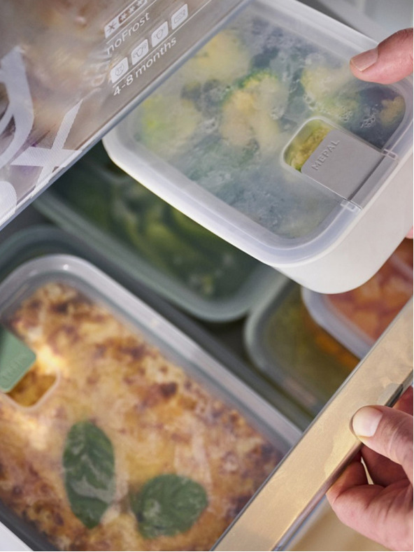 Mepal Črna škatlica za shranjevanje hrane Mepal EasyClip (700 ml)