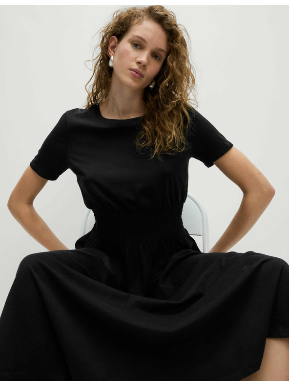 Marks & Spencer Nagubane midi obleke z izpostavljenim pasom, iz čiste bombaže Marks & Spencer črna