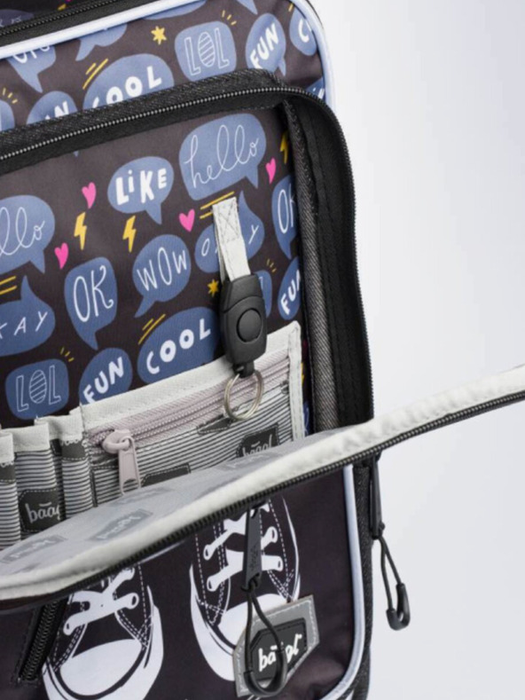 BAAGL  Črni kubični šolski nahrbtnik Sneakers Baagl