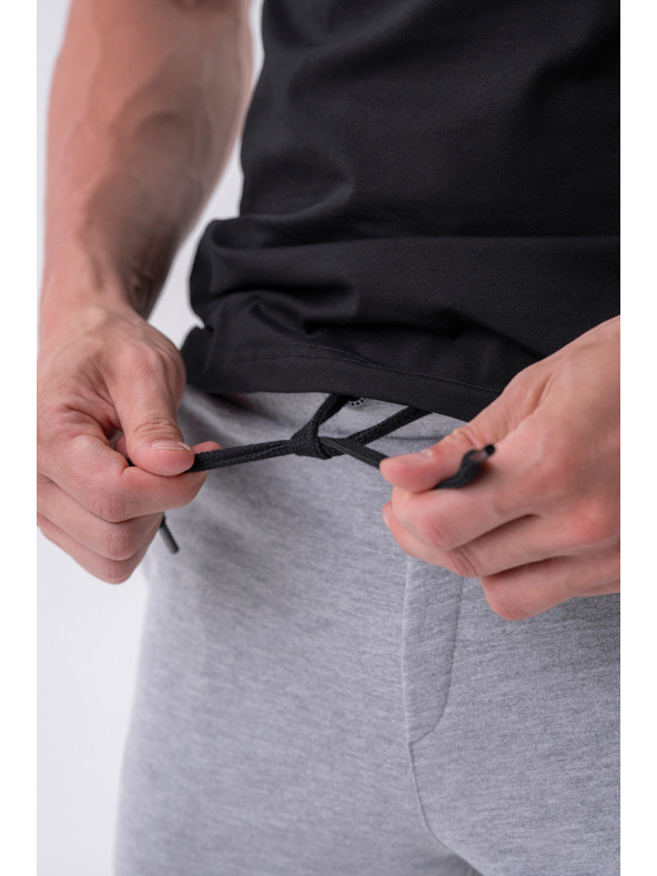 Nebbia Ozke trenirke s stranskimi žepi "Reset" 321 Nebbia