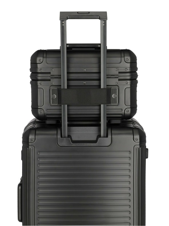 Travelite Črn lepotni kovček Travelite Next