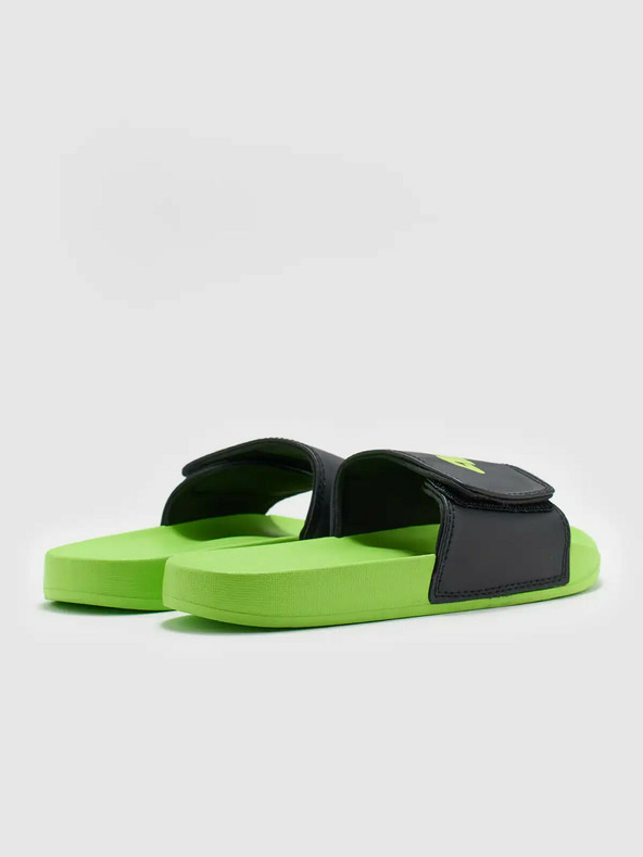 4F Fantovski natikači 4F Velikost: