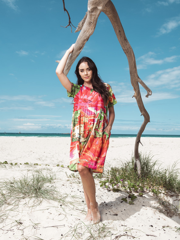 Orientique Roza in rdeča Orientique Aiya Napa ženska vzorčasta obleka