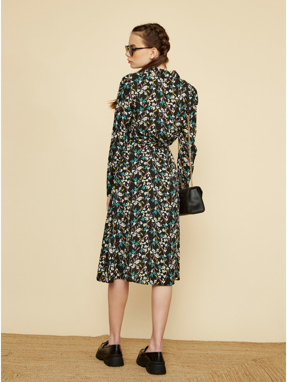 ZOOT.lab Črna srajčna obleka s cvetlicami ZOOT.lab Karlotta