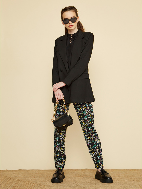 ZOOT.lab Črne ženske cvetlične hlače ZOOT.lab Rosalyn