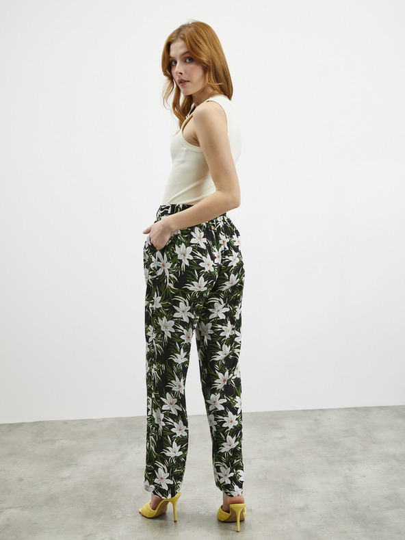ZOOT.lab Zeleno-črne ženske hlače s cvetličnim vzorcem ZOOT.lab Ena