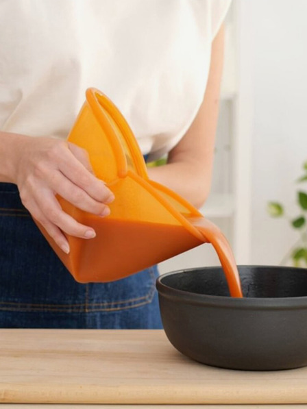 Fossil Oranžna silikonska vrečka za hrano Food Huggers (900 ml)