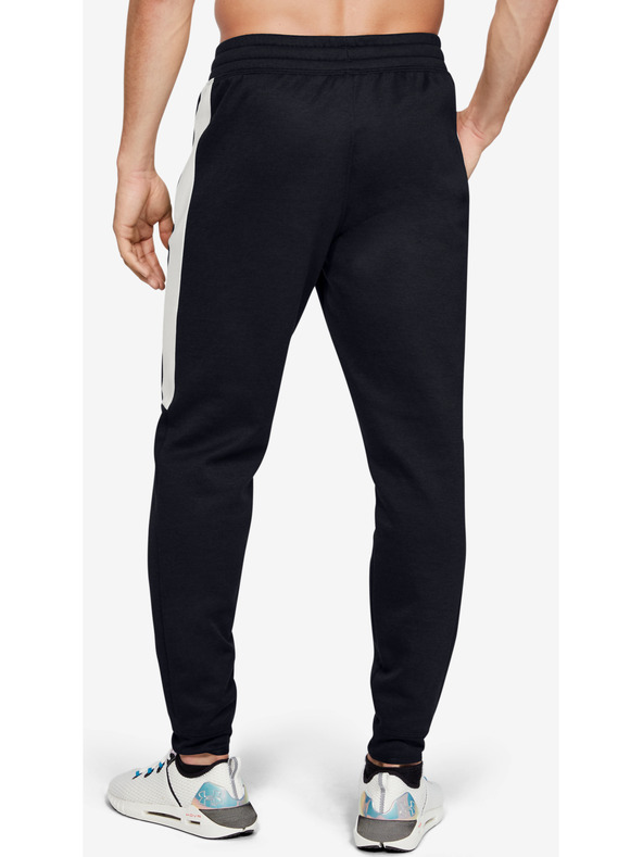 Under Armour Recover Spodnji del trenirke